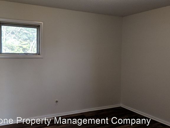 5th image of 111 W Orange St