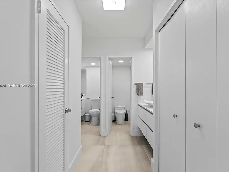 5700 Collins Ave #7J — Photo 21