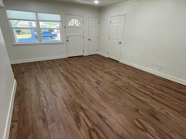 800 N Griffith Park Dr — Photo 20
