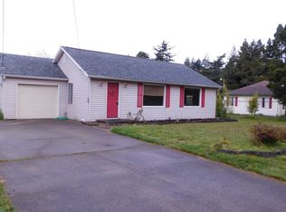350 Ackerman Ave, Coos Bay, OR 97420