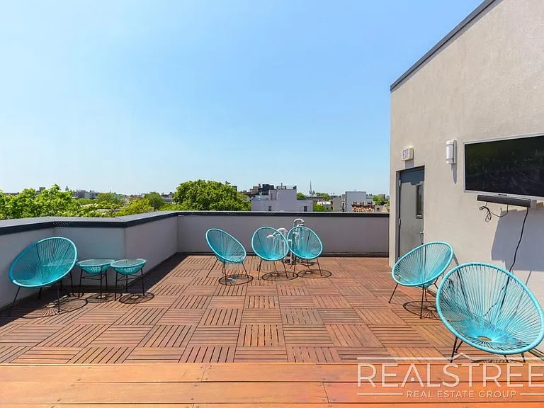 98 Himrod St #3R — Photo 14