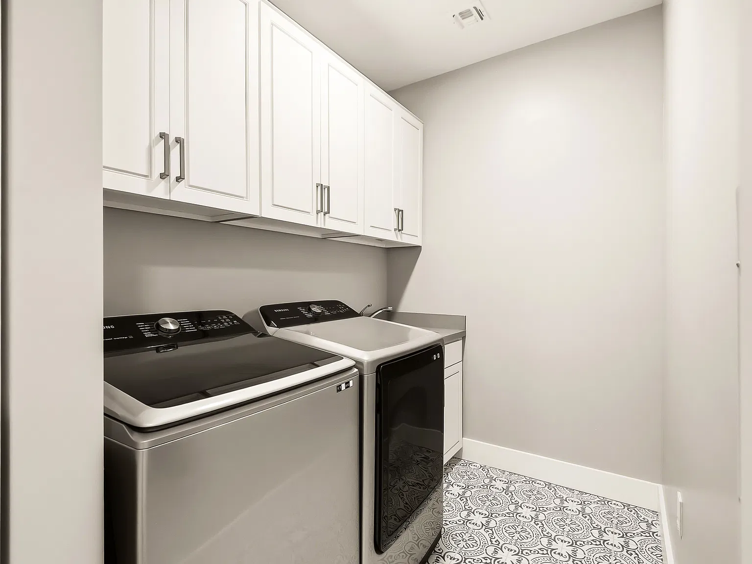 3 bed, 1839 sqft, $6,500 — Photo 3