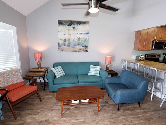 3rd image of 112 37th St #D