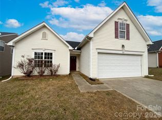 3727 Pimilico Trace Ln, Charlotte, NC 28216