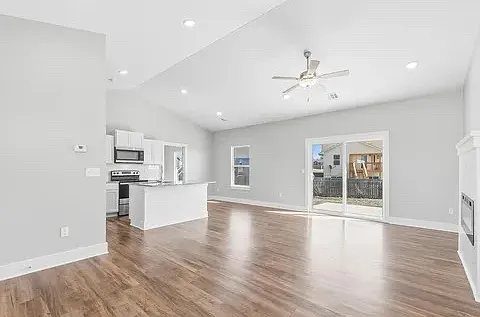 312 N Deer Run Ave — Photo 3