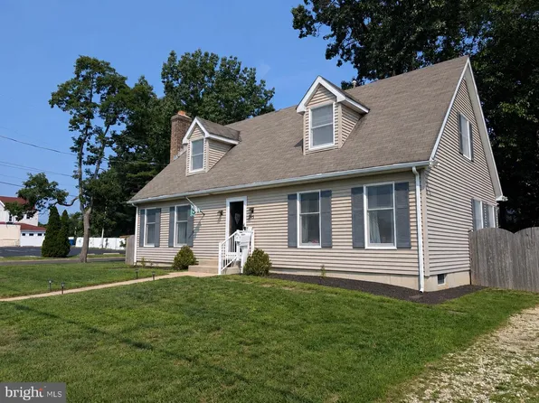 215 McClellan Ave, West Berlin, NJ 08091