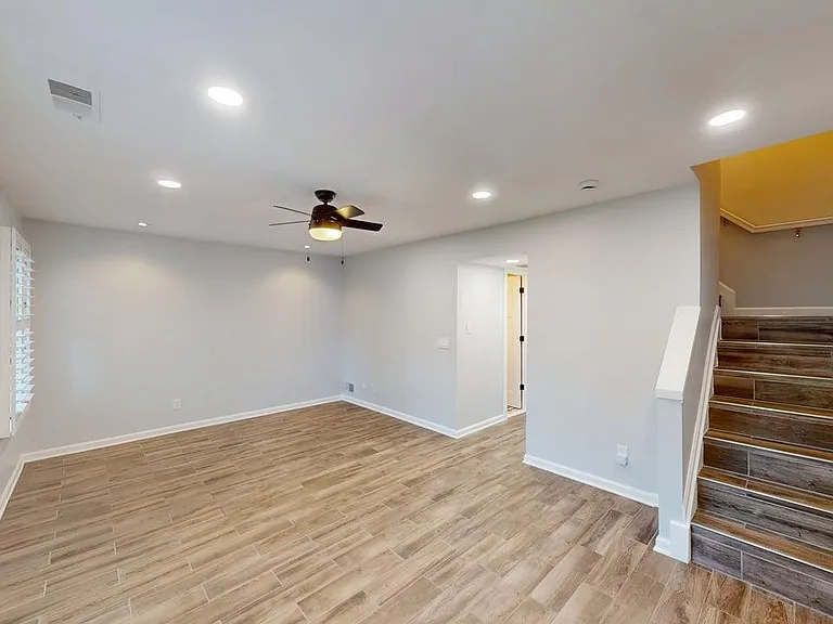 1689 Westwind Way #182 — Photo 6