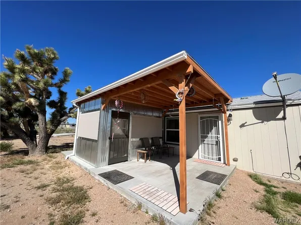 17852 N Oak Dr, Dolan Springs, AZ 86441