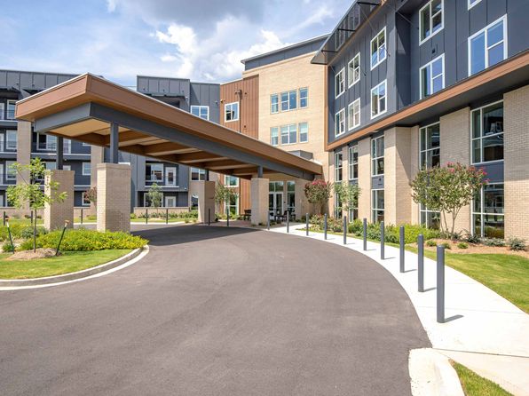 440 Town Center Pl Unit 420