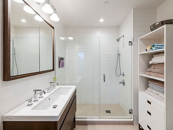 4th image of 500 Waverly Ave #4C