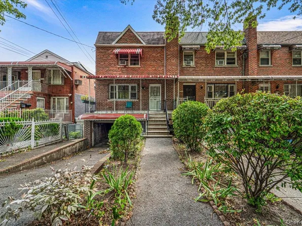 3118 Eastchester Road, Bronx, NY 10469
