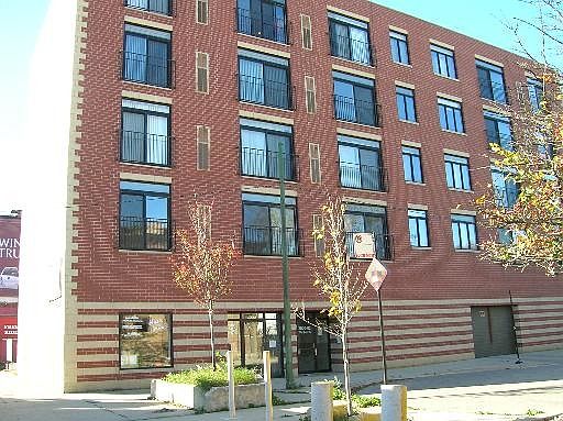 1st image of 3000 S Wentworth Ave APT 2B