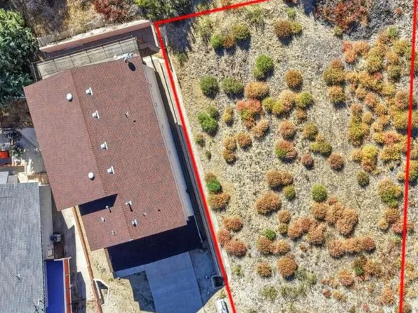 2312 Noblett Dr #1, Lake Hughes, CA 93532