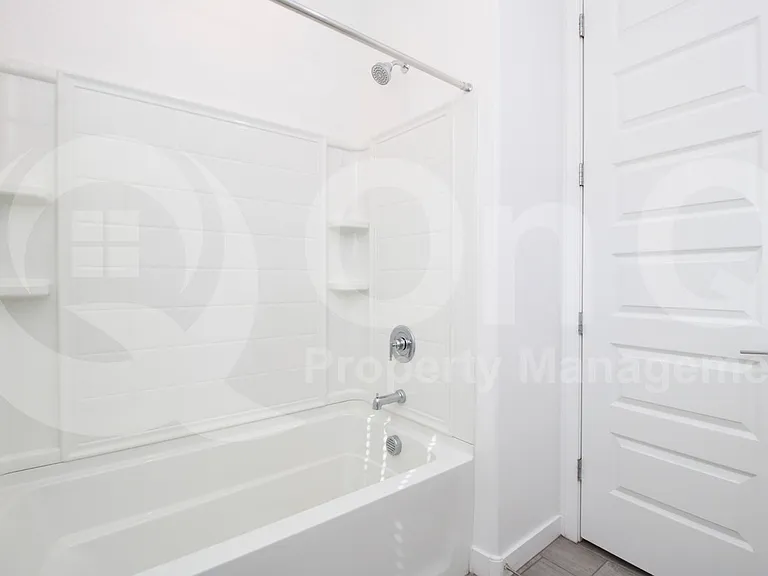 8923 W Solano Dr — Photo 18