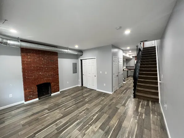 2028 Forbes Ave #2, Pittsburgh, PA 15219