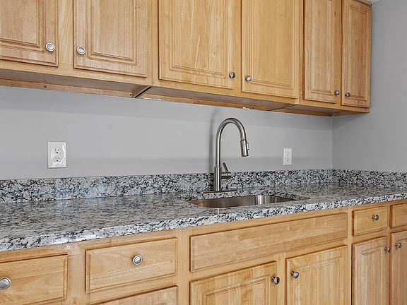 4th image of 151 Indigo Hill Rd #2B-1Ba-900Sqft