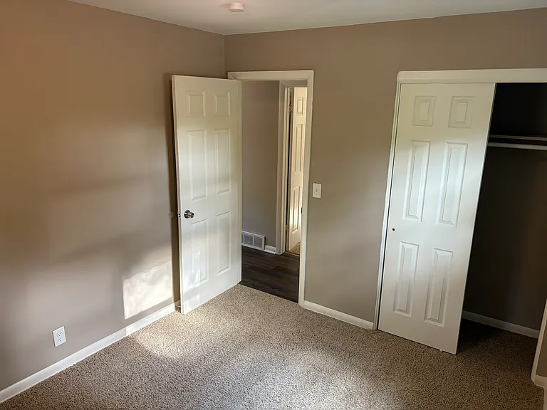 Upstairs bedroom #2