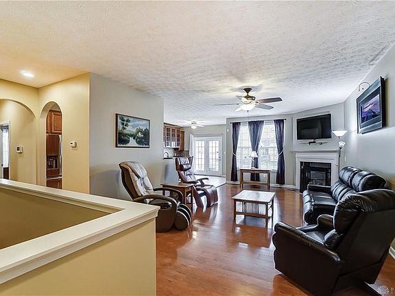 5th image of 5059 Meadowview St