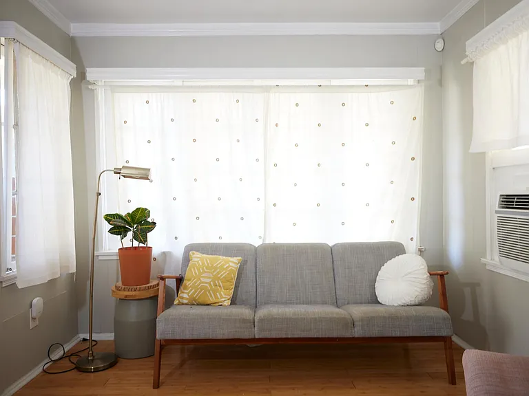141 Roselawn Pl — Photo 3