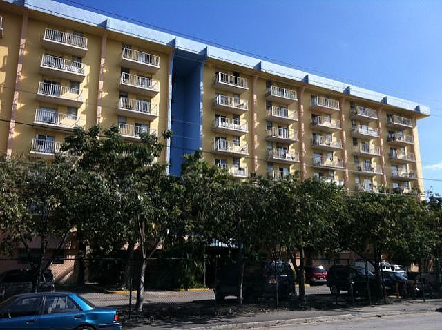 1st image of 801 NW 47th Ave APT 812W