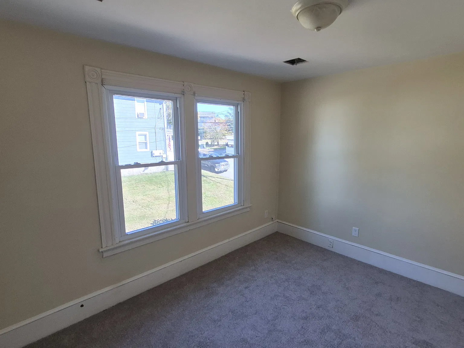 2 bed, 1200 sqft, $1,750 — Photo 4