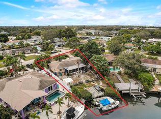9499 Treasure Ln NE, Saint Petersburg, FL 33702