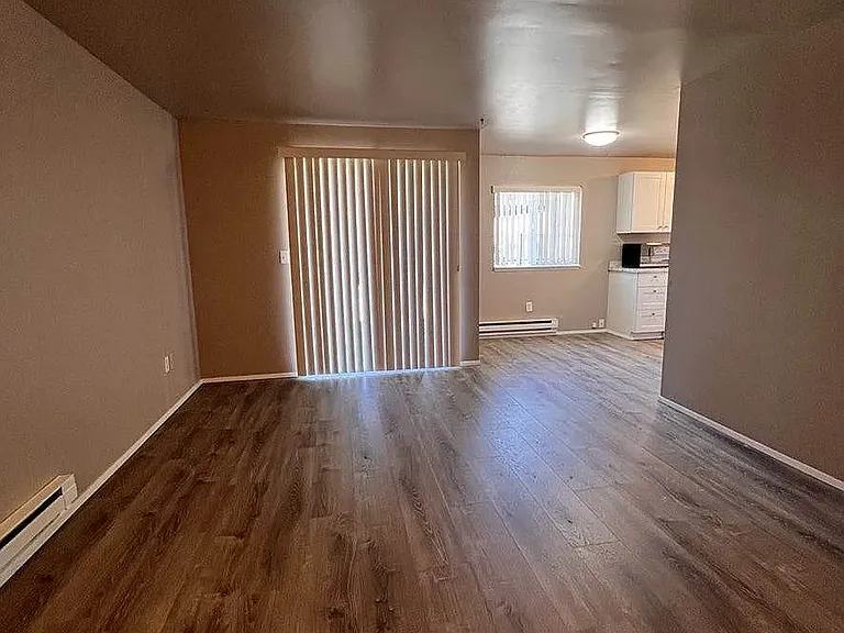 440 SW 155th St #5 — Photo 2