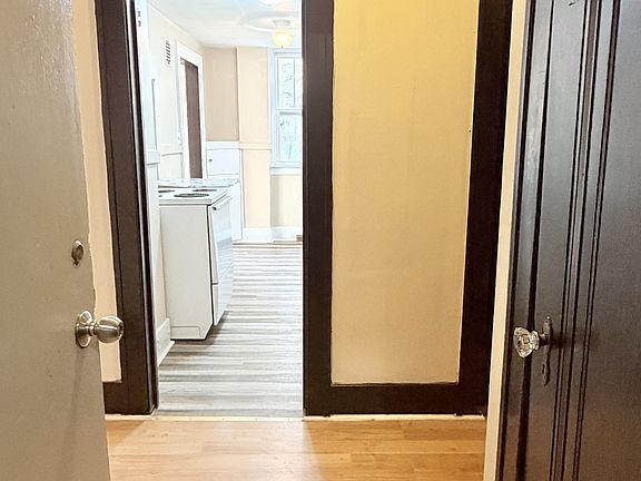 2nd image of 524 Pitt St W Unit 303