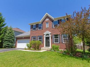 2741 Moraine Valley Rd, Wauconda, IL 60084