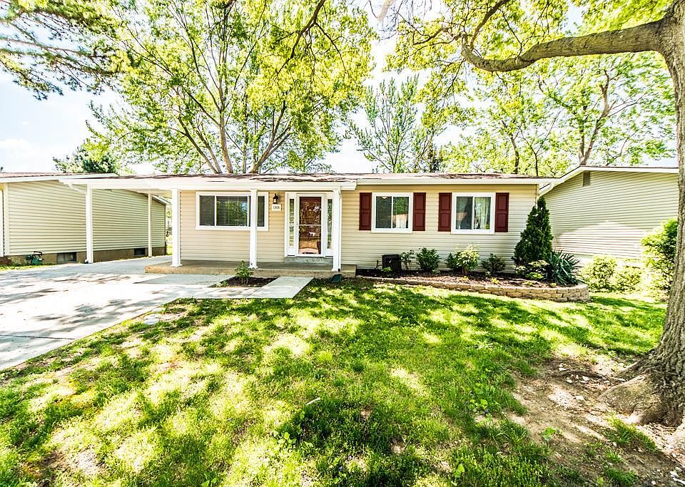 1st image of 12026 Glenoak Dr