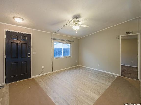 3rd image of 5084 W Crownpointe Dr