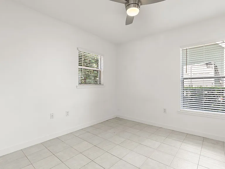 509 Highland Ave — Photo 7