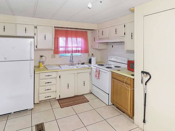 3rd image of 7501 142nd Ave #497