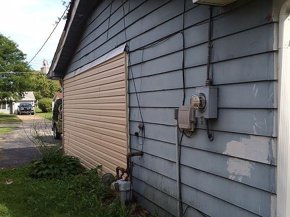 3rd image of 2546 Redgate Ln
