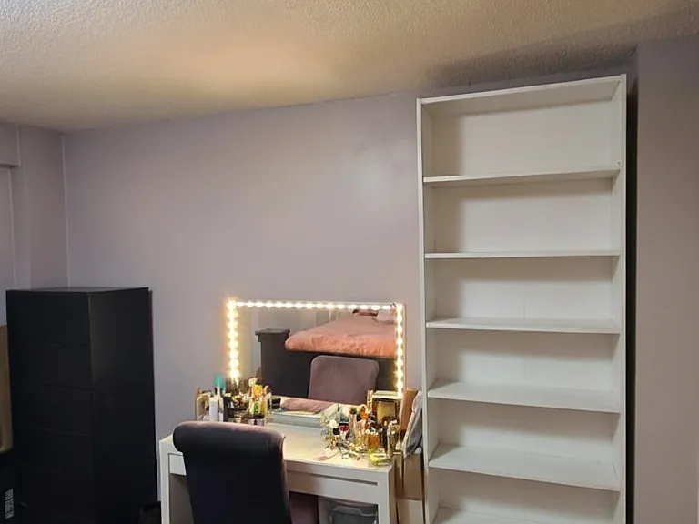 166 Pearsall Dr — Photo 5