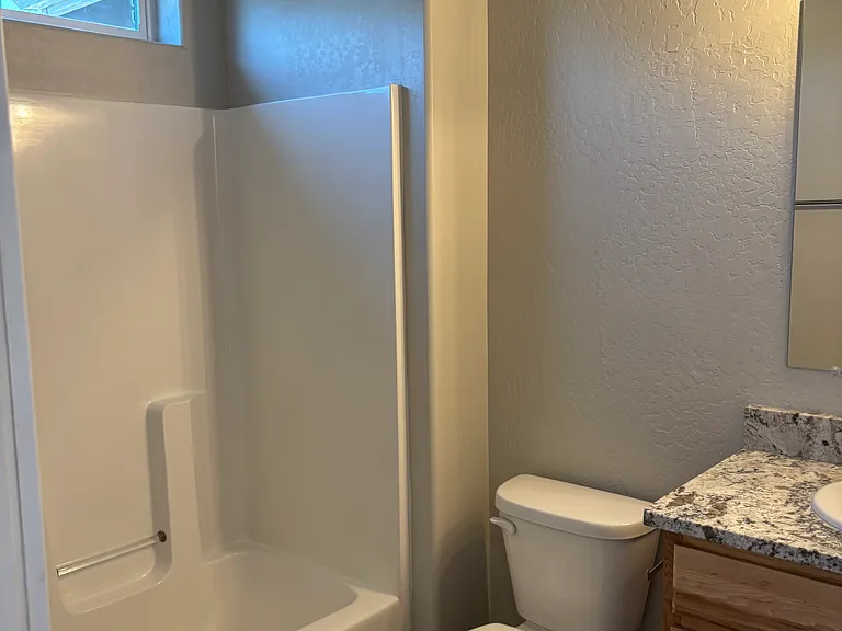 124 SW Donna Jean Way — Photo 32