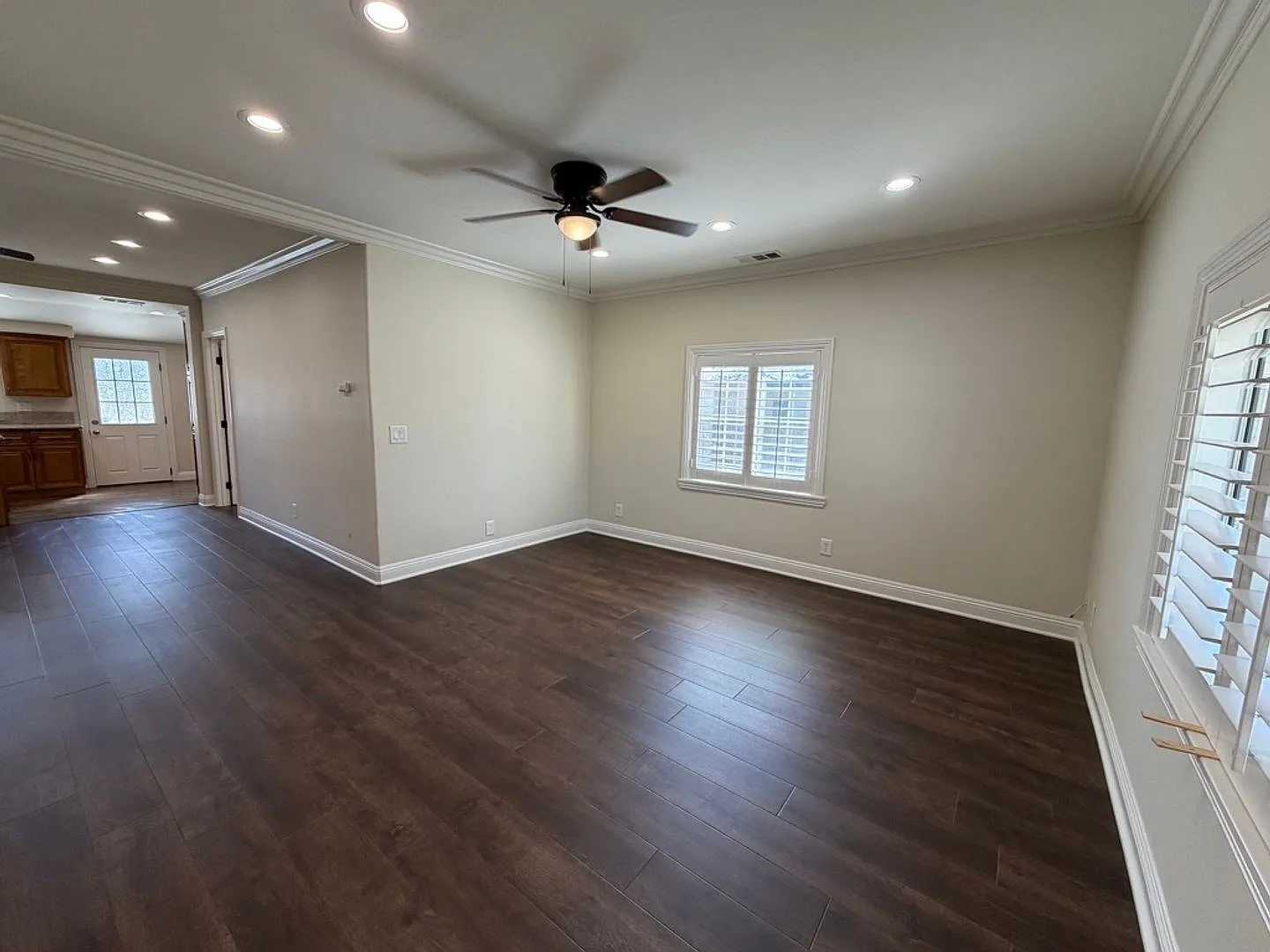 114 N 12th Avenue — Photo 4