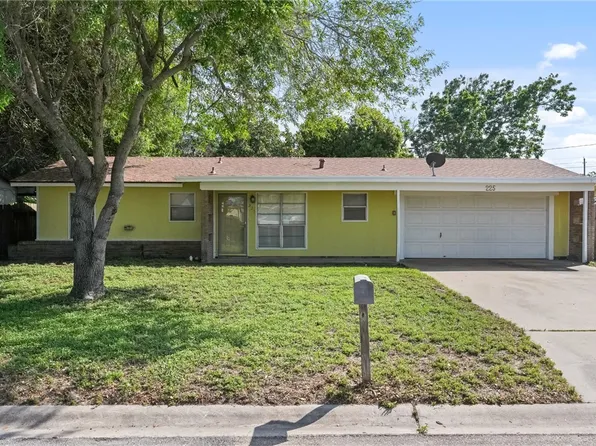 225 Hialeah Dr, Corpus Christi, TX 78418