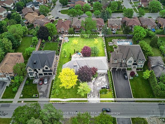 3rd image of 1449 Rosebank Rd