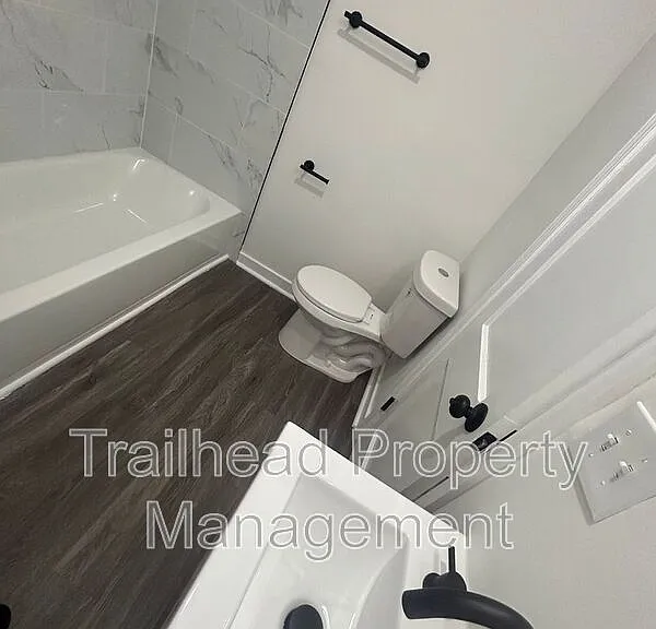312 E Gregory Blvd #1-W — Photo 6