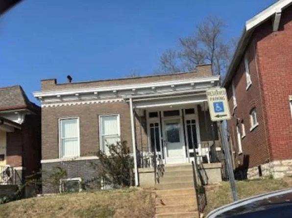 3707 S Spring Ave, Saint Louis, MO 63116