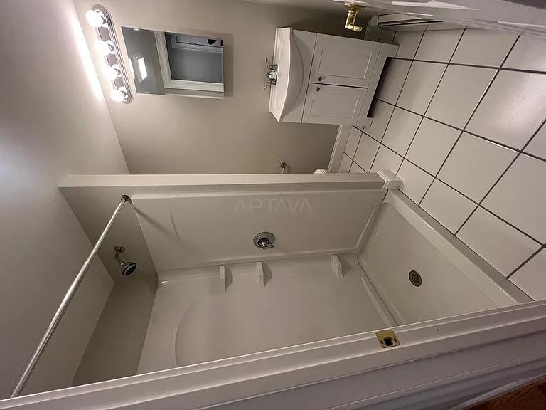 343 Main St #1 — Photo 9