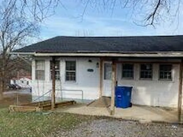 333 McClelland St, Bluff City, TN 37618