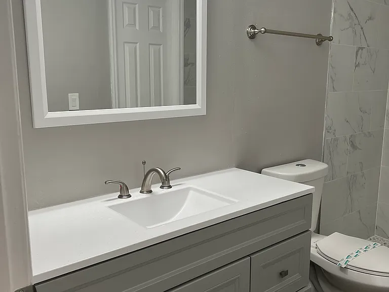 1404 Montana Ave — Photo 6