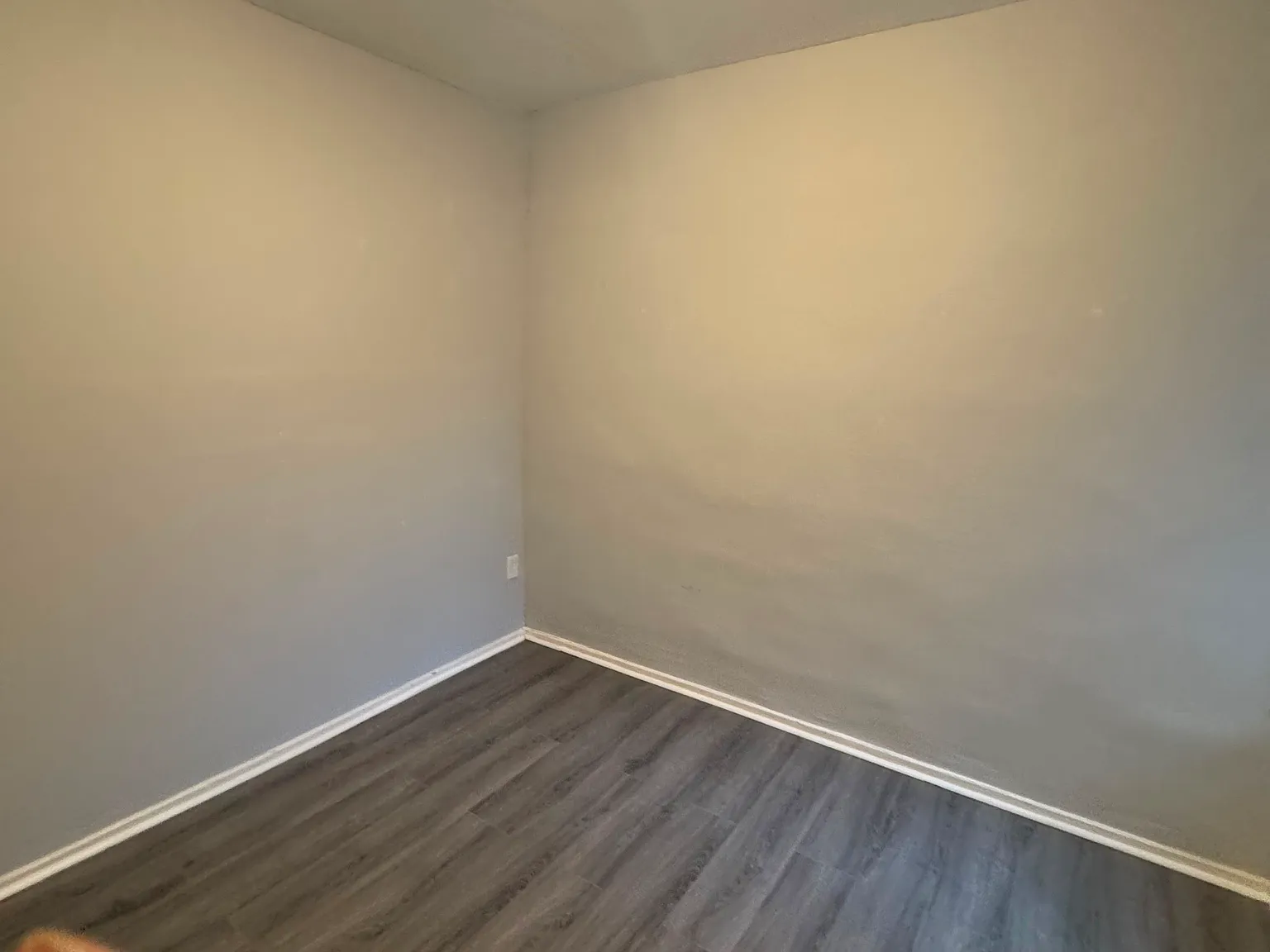 3 bed, 1080 sqft, $2,000 — Photo 2