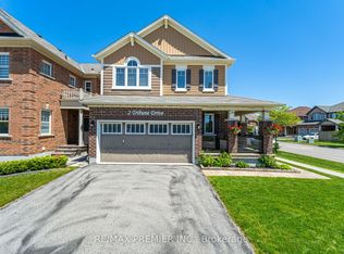 2 Tribune Dr, Brampton, ON L7A0X5