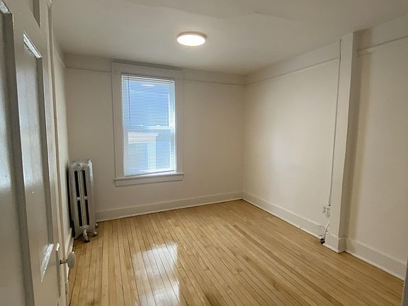 5th image of 1604 N Franklin Pl Unit 1