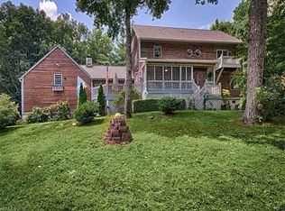 186 Merrills Chase Rd, Asheville, NC 28803