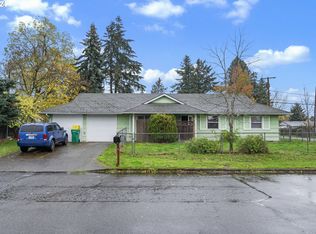 15612 SE Harrison St, Portland, OR 97233