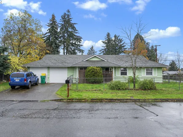 15612 SE Harrison St, Portland, OR 97233
